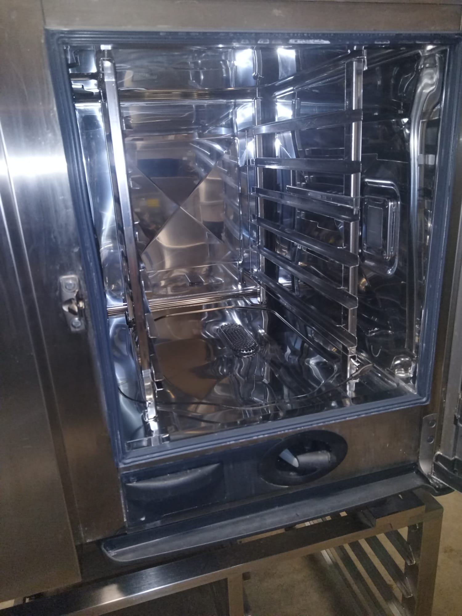 Kasutatud Kombiahi Rational SCC61